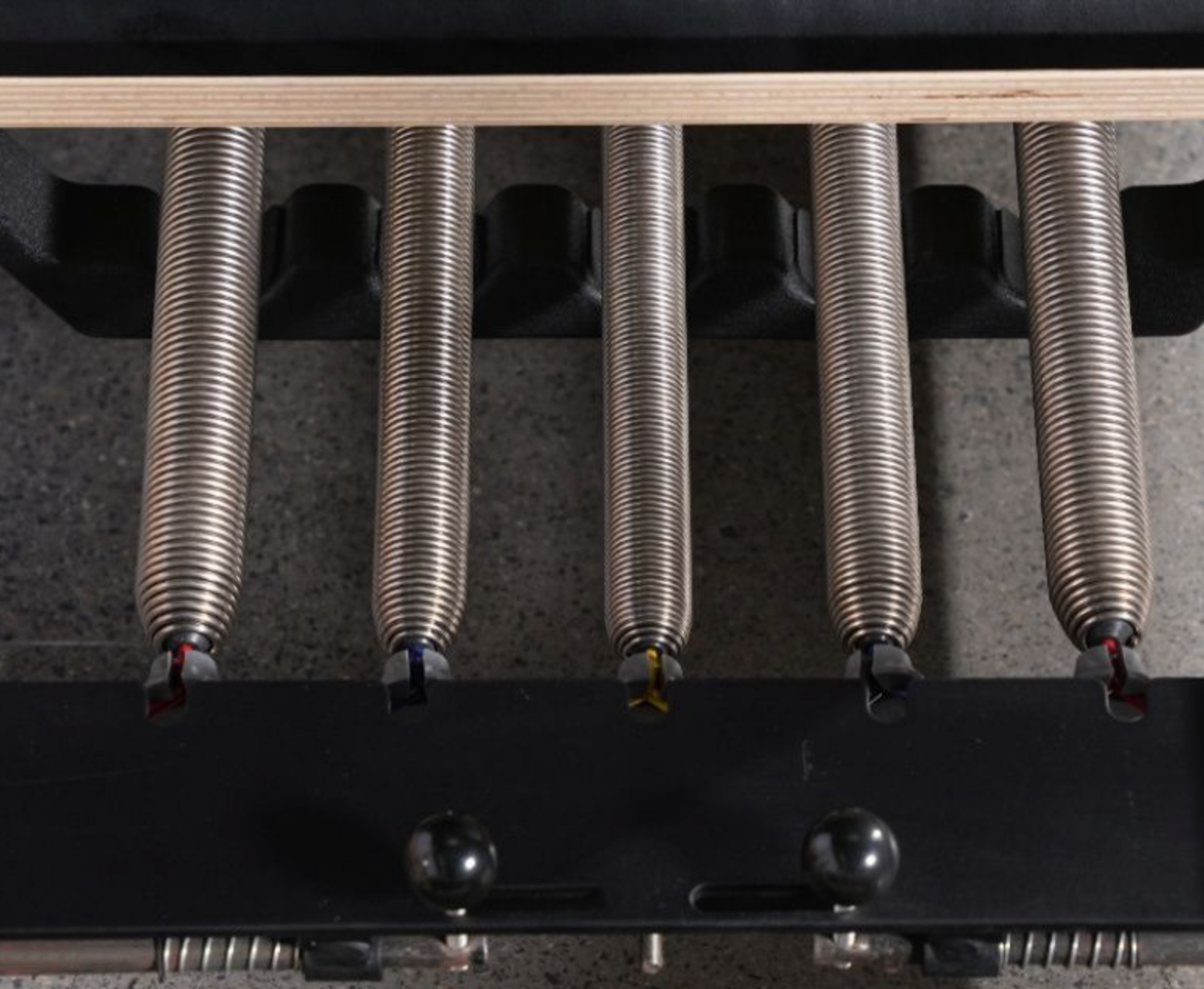 Body Training Core Bed Maple Wood Pilates Reformer Machine with Inside Footrests